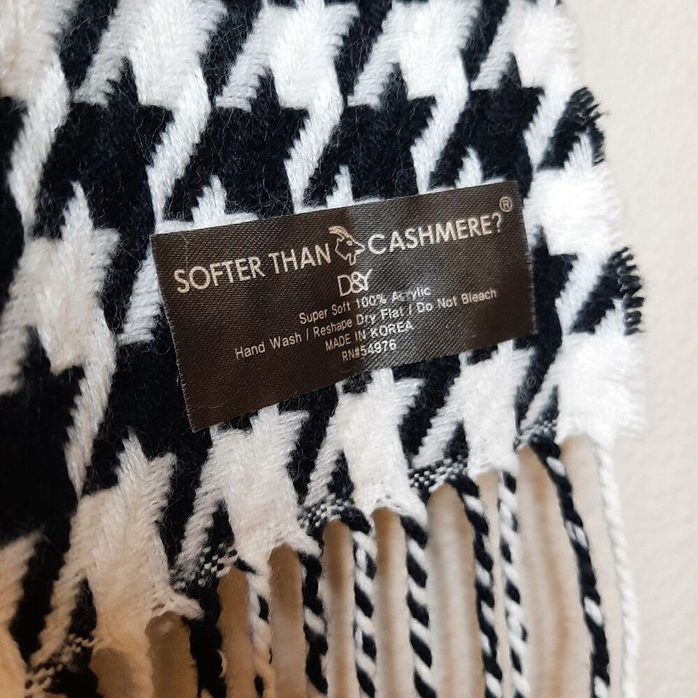 Softer Than Cashmere Scarf 64" x 12" Super Soft Houndstooth Print Korea Fringed - Picture 5 of 6
